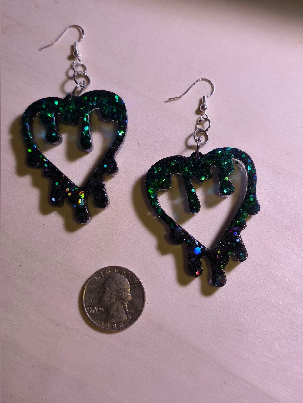 Green Glitter Dripping Heart Earrings | Goth Alt Resin Dangles - Picture 3 of 3